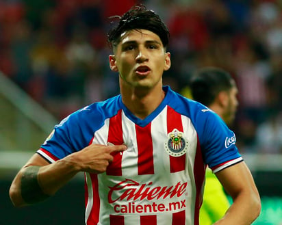 Alan Pulido ganó con las Chivas una Copa y una Liga MX, además del titulo de la Concachampions. (ARCHIVO)