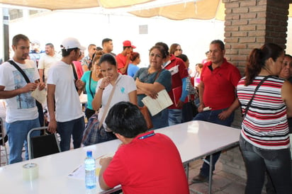 Las empresas acudieron a San Pedro para contratar personal. (EL SIGLO DE TORREÓN / MARY VÁZQUEZ)