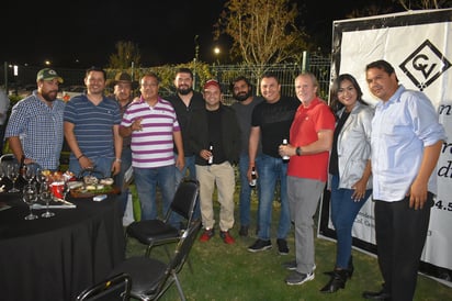 Los asistentes al evento disfrutaron gratos momentos.