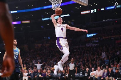 Termina racha de diez victorias de los Lakers. (ESPECIAL) 