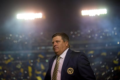 Miguel Herrera aparece como el técnico con más semifinales de los cuatro que buscarán dos boletos a la final del Apertura 2019. (ARCHIVO)