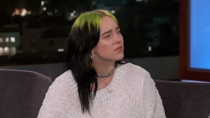 La artista pop de 17 años de edad, Billie Eilish, acudió al show Jimmy Kimmel Live. (ESPECIAL)