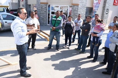 Las autoridades estatales sostuvieron una cuarta reunión con habitantes del poniente sobre los detalles técnicos del proyecto. (FERNANDO COMPEÁN)