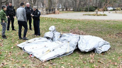 Se desconoce aún qué causó que el tobogán saliera disparado del avión. (INTERNET)