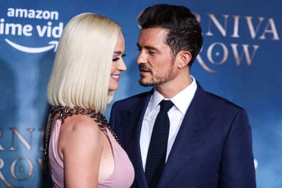 El 14 de febrero de 2019 fue la fecha que Orlando Bloom eligió para pedir la mano de Katy Perry, con un impresionante anillo de piedras en forma de flor. (ESPECIAL)