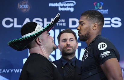 El pesaje de Andy Ruiz y Anthony Joshua se realizó este viernes en Arabia Saudita. (ARCHIVO)