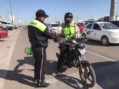 El homicidio culposo o involuntario consiste en que quien causa la muerte de una persona, no actúa con premeditación, alevosía o ensañamiento pero se comporta de una manera imprudente y negligente.
(EL SIGLO DE TORREÓN)