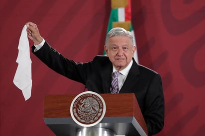 Los Gobiernos de México, Estados Unidos y Canadá firmarán este martes en la capital mexicana una nueva versión del tratado comercial T-MEC que incluye un apéndice con los cambios acordados entre demócratas y republicanos estadounidenses, informó el presidente mexicano, Andrés Manuel López Obrador. (EL UNIVERSAL)