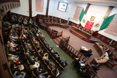 Durante la comparecencia ante los legisladores locales, informó que se han consolidado 79 nuevos proyectos de inversión, con un monto de 3 mil 300 millones de dólares.
(EL SIGLO COAHUILA)