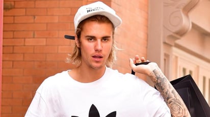 Justin Bieber se alejó un tiempo de toda gira y estudio de grabación para atender a lo que él ha dicho, es lo más importante de su vida, su matrimonio con la modelo Hailey Baldwin. (ESPECIAL)