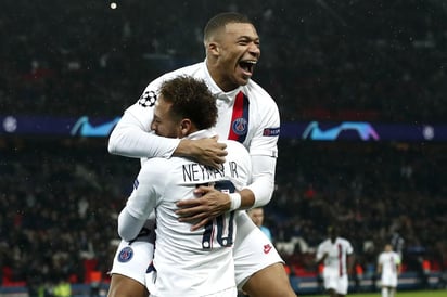 Neymar y Mbappé anotaron un tanto cada uno en la goleada. (EFE)