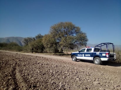 Se trata de una persona no identificada del sexo masculino, de aproximadamente 60 años de edad, complexión regular, tez blanca, cabello canoso y barba de candado. (EL SIGLO DE TORREÓN)