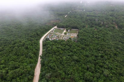 En el segundo día de consulta para someter a la opinión de los pueblos indígenas la construcción del Tren Maya en sus territorios, Tabasco, Campeche y Quintana Roo acogen ocho asambleas regionales consultivas. (EL UNIVERSAL)