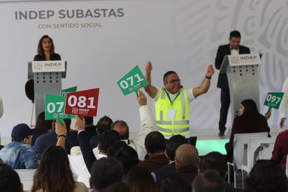 El titular del Indep, Ricardo Rodríguez Vargas, comentó que en la llamada “madre de todas las subastas” se ofertaron 347 lotes de un total de 672, integrados en su mayoría por joyas y autos de lujo. (ARCHIVO)