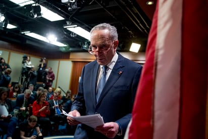 El plan esbozado por Schumer estipula que el 9 de enero se reconozca el mandato dado a los legisladores elegidos por la Cámara Baja. (AP) 