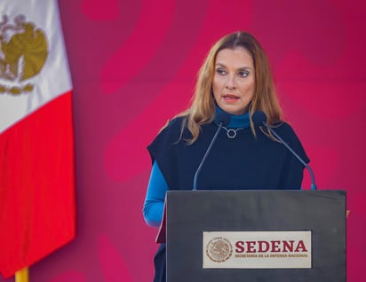 
En el auditorio de la Casa Cuna Coyoacán, uno de los albergues del DIF, los menores de edad cantaron villancicos y recibieron un libro por parte de la esposa del titular del Ejecutivo Federal. (ARCHIVO)