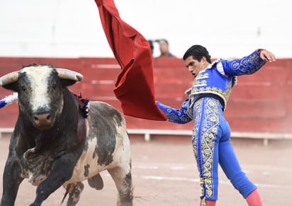 Ernesto Javier 'Calita' es todo un consentido de la conocedora afición lagunera y esta tarde buscará un nuevo triunfo en Lerdo, donde apenas hace unos meses salió a hombros en el homenaje a Don Carlos Herrera.