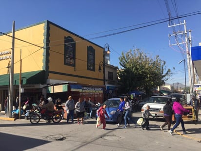 La calle Aldama y la avenida Francisco I. Madero fue el punto donde se registró más afluencia de peatones y vehículos.