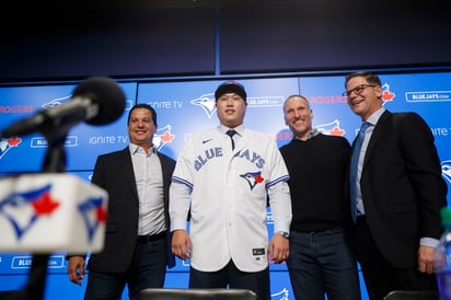 El pelotero surcoreano llega procedente del beisbol de su país. (AP)