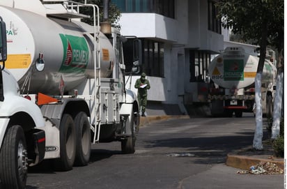 La Sedena indicó que para cubrir las ocho rutas mencionadas se utilizan 612 pipas.
