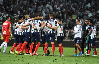 Fue hasta el año de 1956 cuando se lanzó una encuesta a los aficionados para saber qué apodo era el indicado para el Club de Futbol Monterrey. (ARCHIVO)