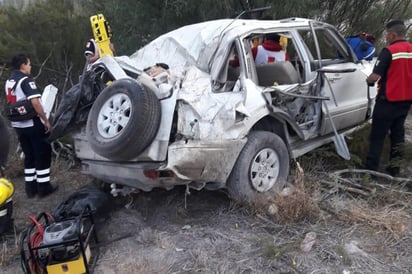 Un accidente registrado la tarde de ayer dejó cuatro personas fallecidas y una más lesionada. (EL SIGLO DE TORREÓN)