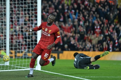  Liverpool consiguió los tres puntos en Anfield, luego de vencer 1-0 a Wolverhampton en la jornada 20 de la Premier League, resultado en el que influyó el VAR en dos ocasiones. (EFE)