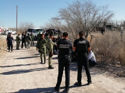 Todos fueron asegurados por las autoridades federales y trasladados a las instalaciones del INM de Piedras Negras.