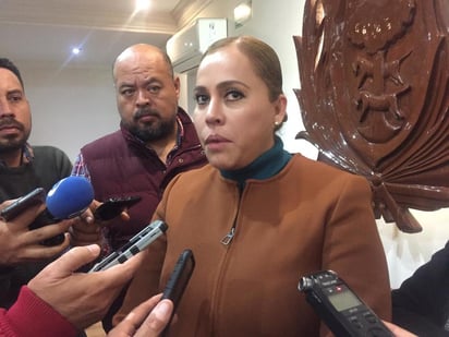 La presidenta municipal comentó que entre las acciones que se están implementando para combatir dichos actos, es proporcionar la seguridad social que necesitan las corporaciones “para poder exigirles de manera plena”.
(EL SIGLO DE TORREÓN)