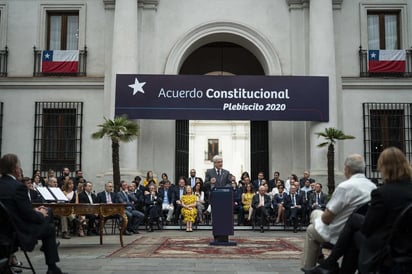 Chile celebrará el 26 de abril su plebiscito más importante desde la dictadura y, aunque la campaña no arranca hasta 60 días antes, los partidos empiezan a definir sus posturas. (ARCHIVO) 