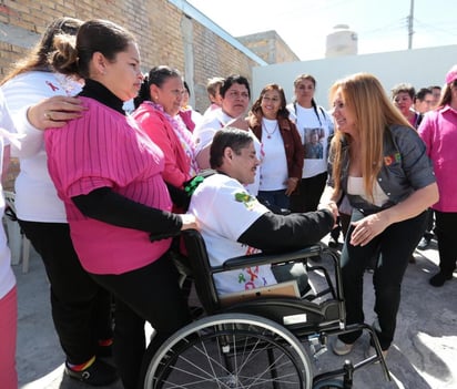 La presidenta honoraria del DIF estatal, Marcela Gorgón, dijo que el objetivo de las brigadas es disminuir los problemas de salud.