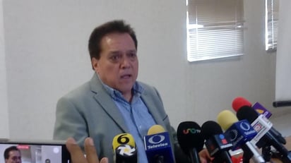 En rueda de prensa el fiscal Gerardo Márquez dio a conocer algunos pormenores sobre la audiencia de vinculación a proceso que enfrentó José Ángel 'NN', abuelo del menor que disparó en el colegio Cervantes de Torreón. (EL SIGLO DE TORREÓN)