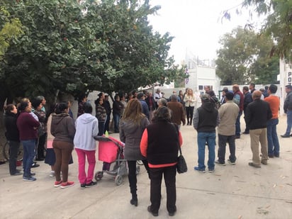 El Sistema Descentralizado de Agua Potable y Alcantarillado (Sideapa) informó que por estos desperfectos, se está realizando la reposición del equipo de bombeo del pozo y que se tiene previsto que las labores finalicen este miércoles por la tarde. (ANGÉLICA SANDOVAL)