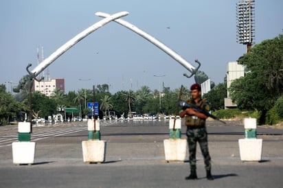 La embajada estadounidense se encuentra en la Zona Verde de la capital iraquí y ha sido una fuente de tensiones regionales entre Estados Unidos e Irán. (ARCHIVO)