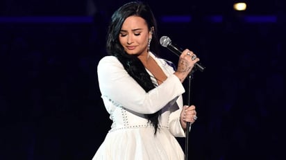 La cantante estadounidense Demi Lovato fue una de las artistas que se presentó durante la ceremonia de los Grammy 2020, ocasión que aprovechó para interpretar el tema Anyone, el cual escribió antes del episodio de sobredosis que sufrió en 2018. (ESPECIAL)