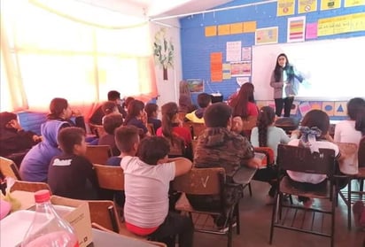 Realiza DIF Madero y Pronnif pláticas en las escuelas. (EL SIGLO DE TORREÓN / Diana González)