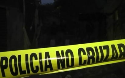 Tres personas fueron asesinadas la madrugada de este martes en calles de la colonia El Toro, en Magdalena Contreras, luego de que fueran emboscadas por dos personas a bordo de una motocicleta, cuando bebían cervezas afuera de un domicilio. (ARCHIVO)