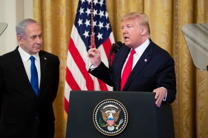 El plan de Trump, difundido la semana pasada, prevé la creación eventual de un estado palestino, pero dista de satisfacer los reclamos palestinos y deja buena parte de la Cisjordania ocupada en manos israelíes. (ARCHIVO)