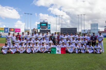 Con una sólida actuación del pitcher poblano Édgar Torres, México maniató a los sudamericanos. (ARCHIVO)