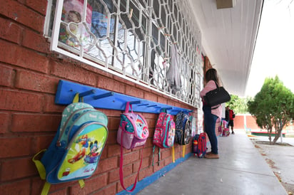 Las madres de familia de niñas presuntamente abusadas por un intendente aseguran temer por su seguridad y la de sus pequeñas. (EL SIGLO DE TORREÓN)