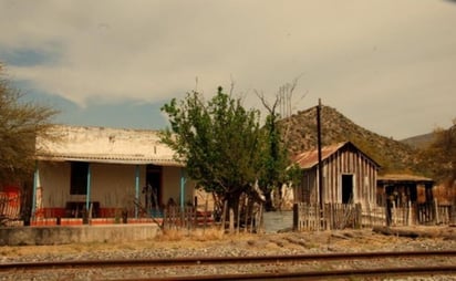 El pueblo cuenta con bellos lugares y escenarios naturales que atrajeron el interés de los productores cinematográficos, indicó la directora de Turismo. (EL SIGLO COAHUILA)

