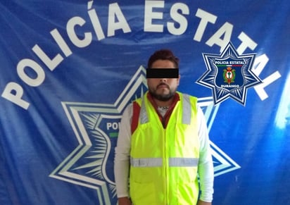 El hombre y el vehículo quedaron a disposición de la autoridad.