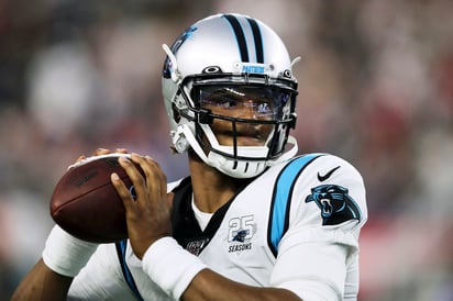 Cam Newton se perdió 14 juegos la temporada recién concluida. (ESPECIAL)