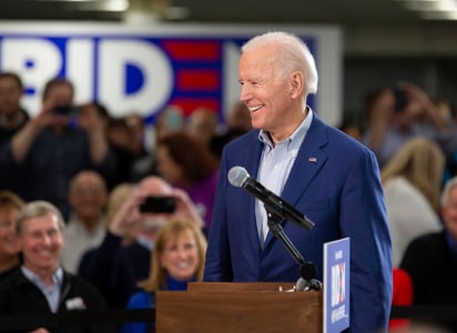 Biden, de 77 años, se ve como el representante de la creciente diversidad y heterogeneidad racial del país. (ARCHIVO) 