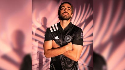 Pizarro compartió una publicación en sus redes sociales ante el anuncio de su fichaje. (ESPECIAL)