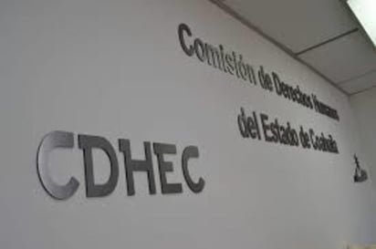 De acuerdo a la queja de la afectada, quien es una secretaria abogada adscrita al Juzgado Segundo Unitario Municipal, fue debido a los constantes malos tratos, insultos y discriminación por parte de su anterior jefe que presenta una queja.