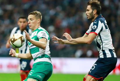 Santos Laguna y Rayados buscan su pase a las semifinales de la Copa MX. (ARCHIVO)