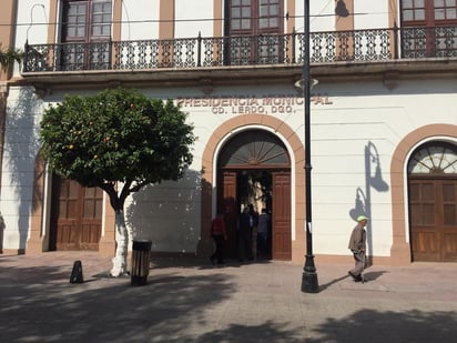 Esta mañana quedó instalado el Colegio Electoral en el municipio de Lerdo con lo que se dio inicio a la jornada de elecciones para renovar las Jefaturas de Cuartel durante tres domingos consecutivos. (ARCHIVO)