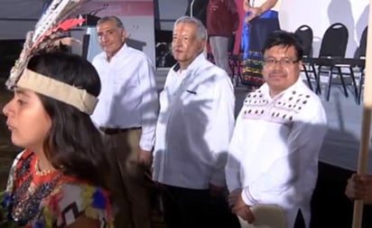 Su hijo mayor José Ramón López Beltrán grabó un video al cual puso la leyenda: 'Aquí comenzó todo' y esa referencia tiene que ver con los inicios de su padre como Director del Instituto Indigenista de Tabasco. (EL UNIVERSAL)