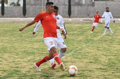 El encuentro por el título, comenzará a las 10:00 horas en el campo de CU de la Universidad Autónoma de Coahuila (UAdeC). En caso de empate en el tiempo regular, se procederá a los lanzamientos penales, para definir al monarca. (EL SIGLO DE TORREÓN)
